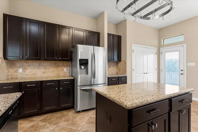 $1,900 | 105 Keo Keo Drive, Bastrop, TX 78602