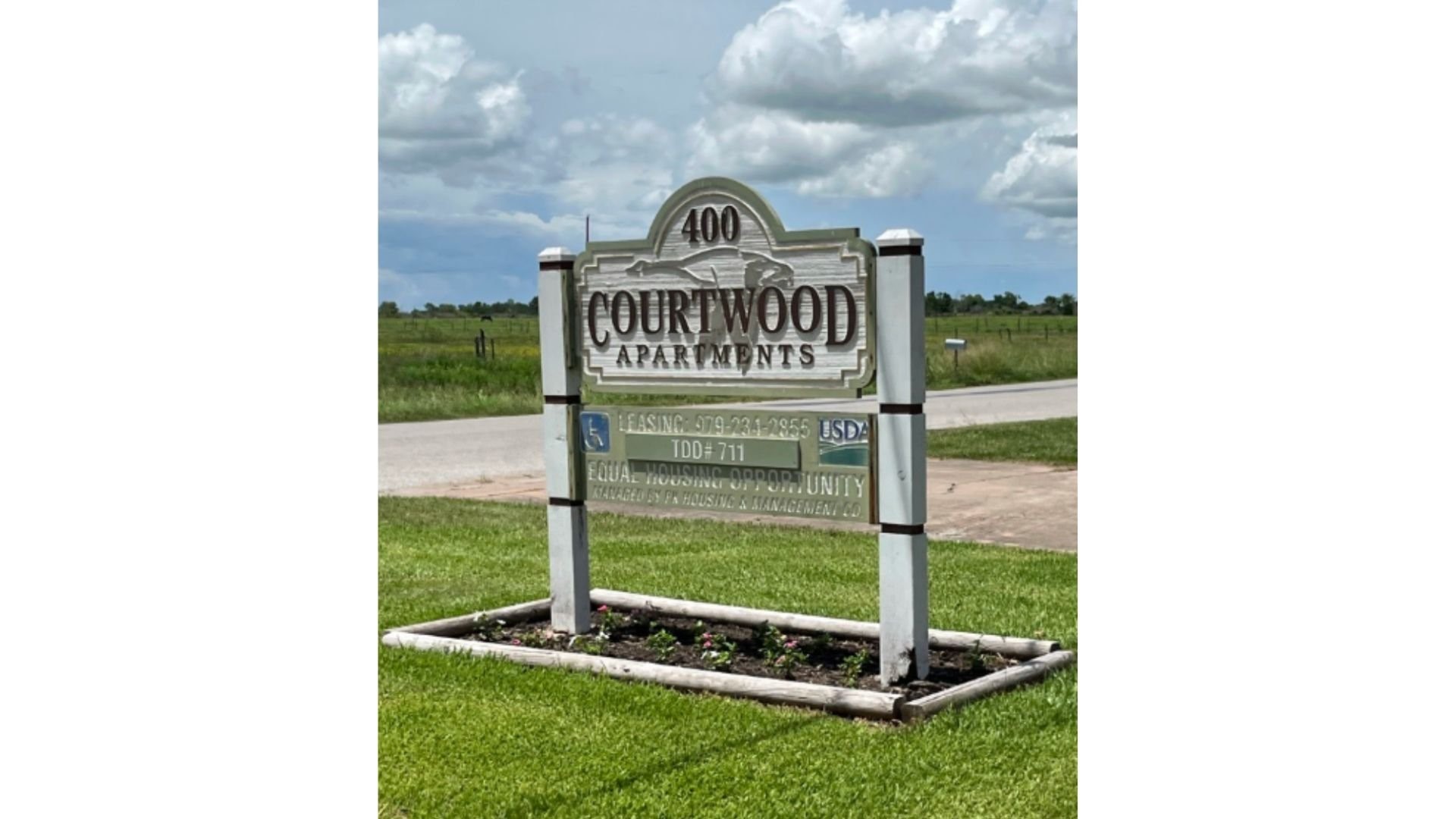 400 Austin Road Eagle Lake, TX 77434 - Photo 7 of 10 a view of a park with welcome board