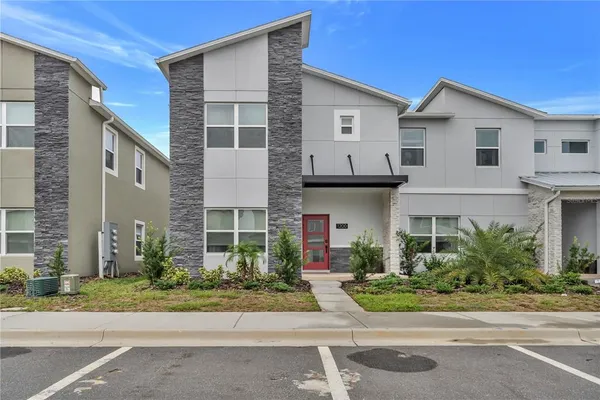$2,900 | 1200 Challenge Drive, Davenport, FL 33896
