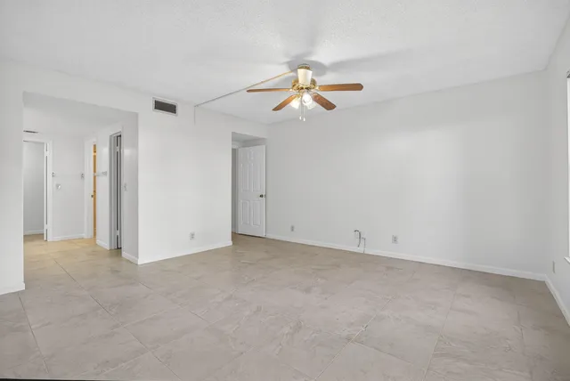 $2,800 | 300 North Hwy A1A, Unit 104J, Jupiter, FL 33477