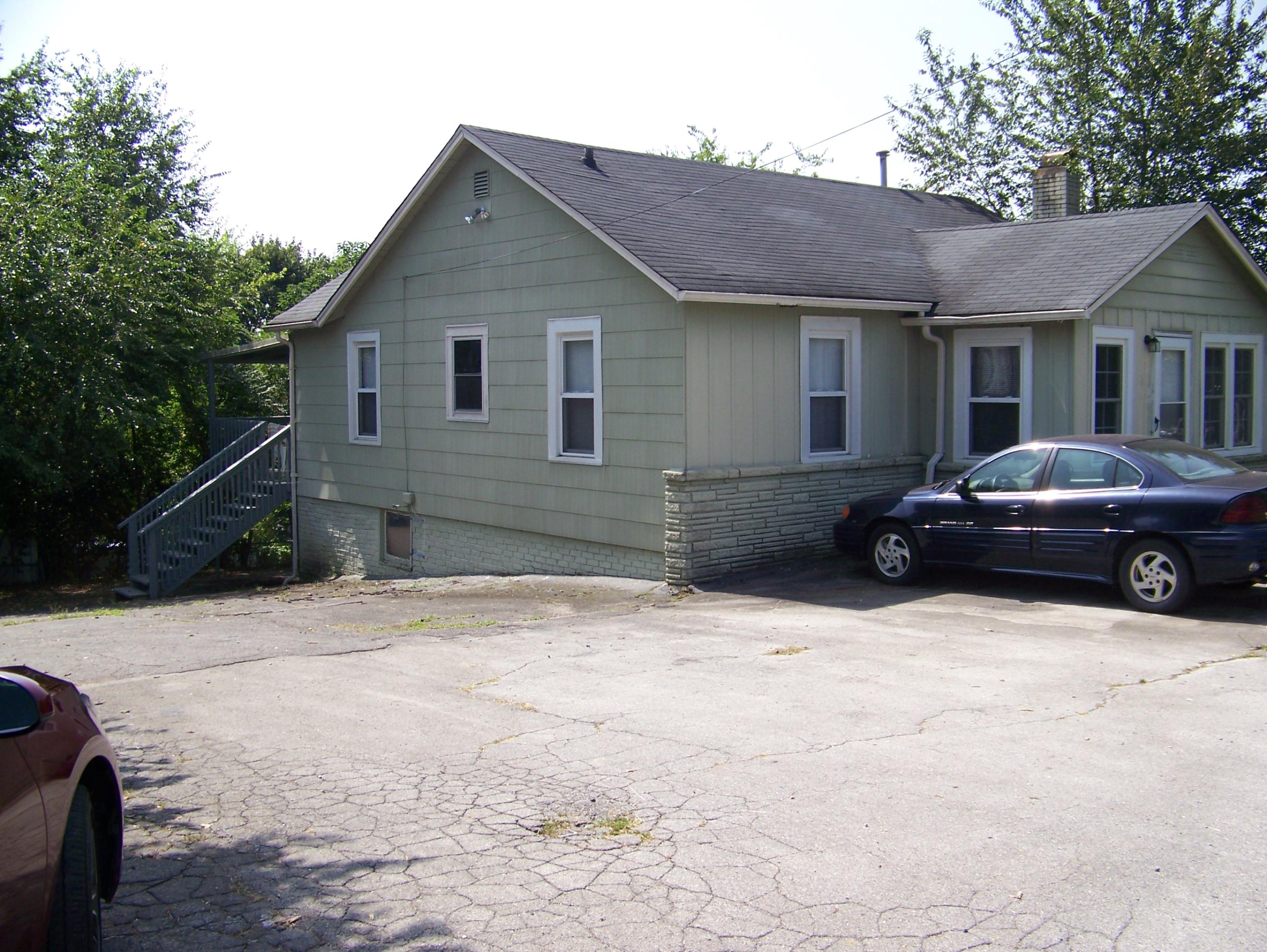 502 Eagleton Road Maryville, TN 37804 - Photo 2 of 4 502 Eagleton Rd MLS#1053078 002