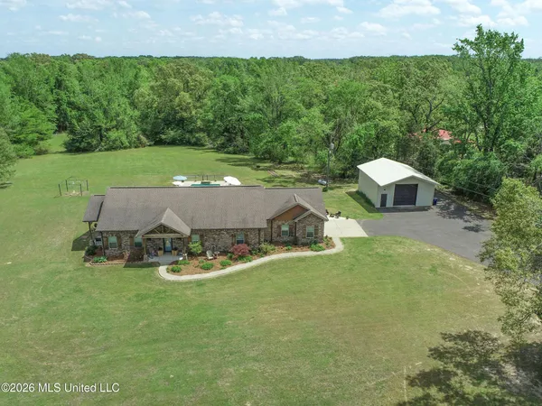 $649,000 | 1311 Harmon Road, Batesville, MS 38606