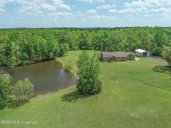$649,000 | 1311 Harmon Road, Batesville, MS 38606