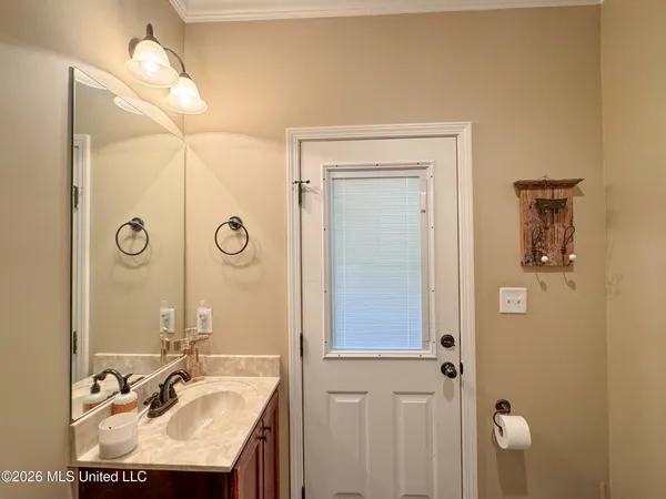 $649,000 | 1311 Harmon Road, Batesville, MS 38606