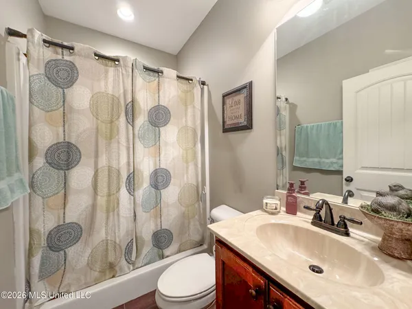 $649,000 | 1311 Harmon Road, Batesville, MS 38606