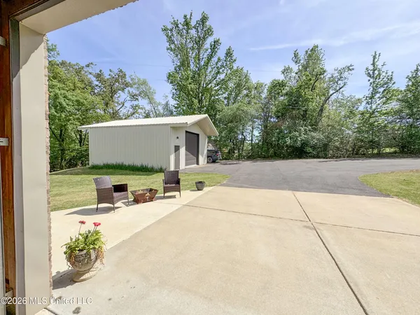 $649,000 | 1311 Harmon Road, Batesville, MS 38606