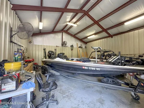 $649,000 | 1311 Harmon Road, Batesville, MS 38606