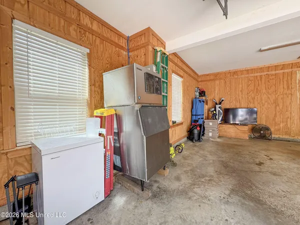 $649,000 | 1311 Harmon Road, Batesville, MS 38606