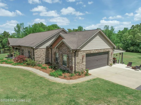 $649,000 | 1311 Harmon Road, Batesville, MS 38606