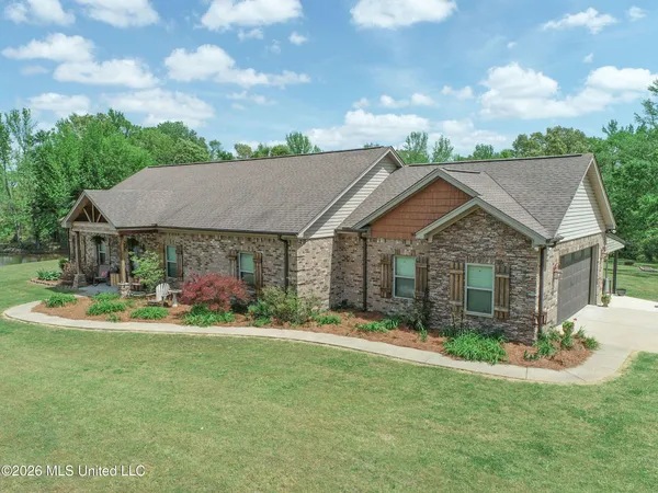 $649,000 | 1311 Harmon Road, Batesville, MS 38606