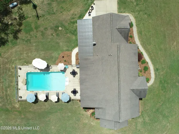 $649,000 | 1311 Harmon Road, Batesville, MS 38606