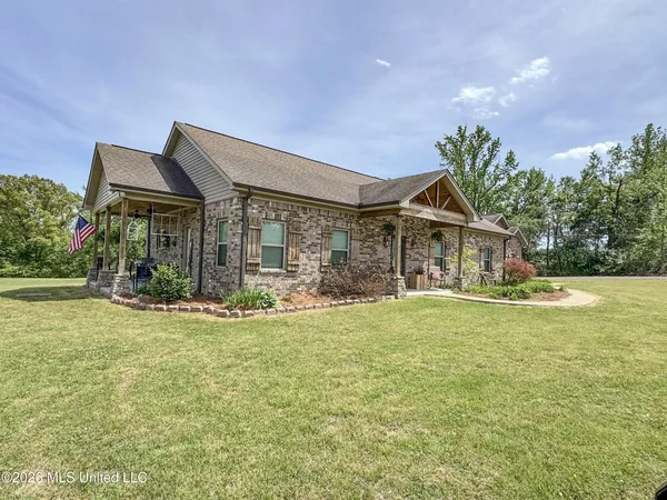 $649,000 | 1311 Harmon Road, Batesville, MS 38606