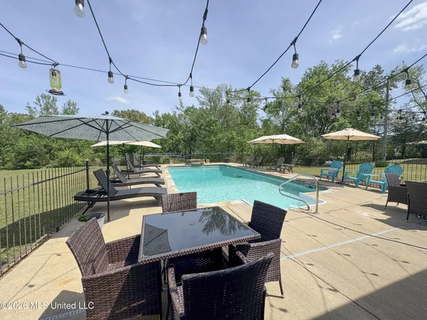 $649,000 | 1311 Harmon Road, Batesville, MS 38606