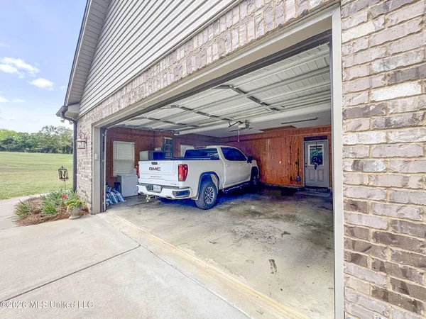 $649,000 | 1311 Harmon Road, Batesville, MS 38606