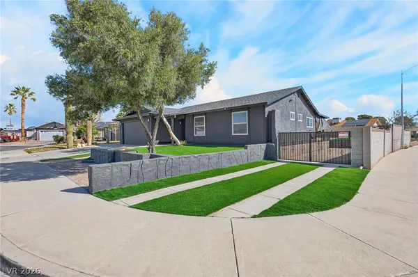 $3,100 | 4578 Churchfield Circle, Las Vegas, NV 89103