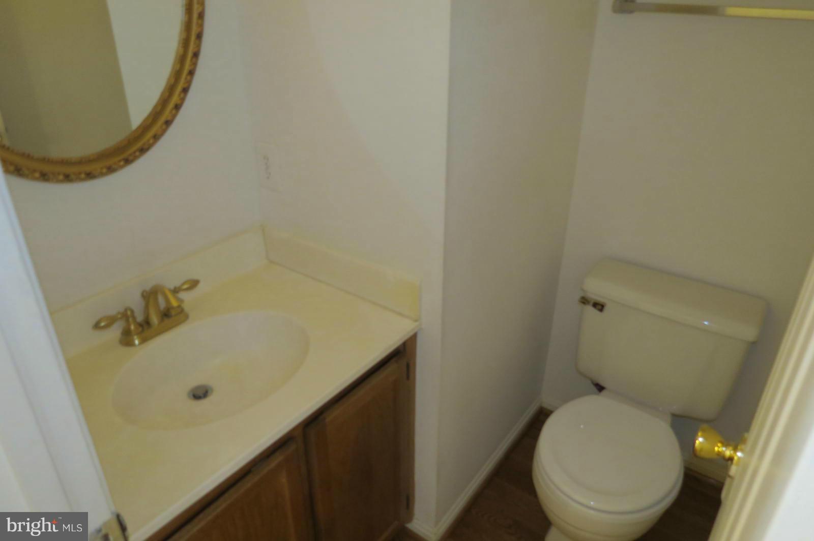 2208 Wimbledon Circle Silver Spring, MD 20906 - Photo 14 of 28 Bath