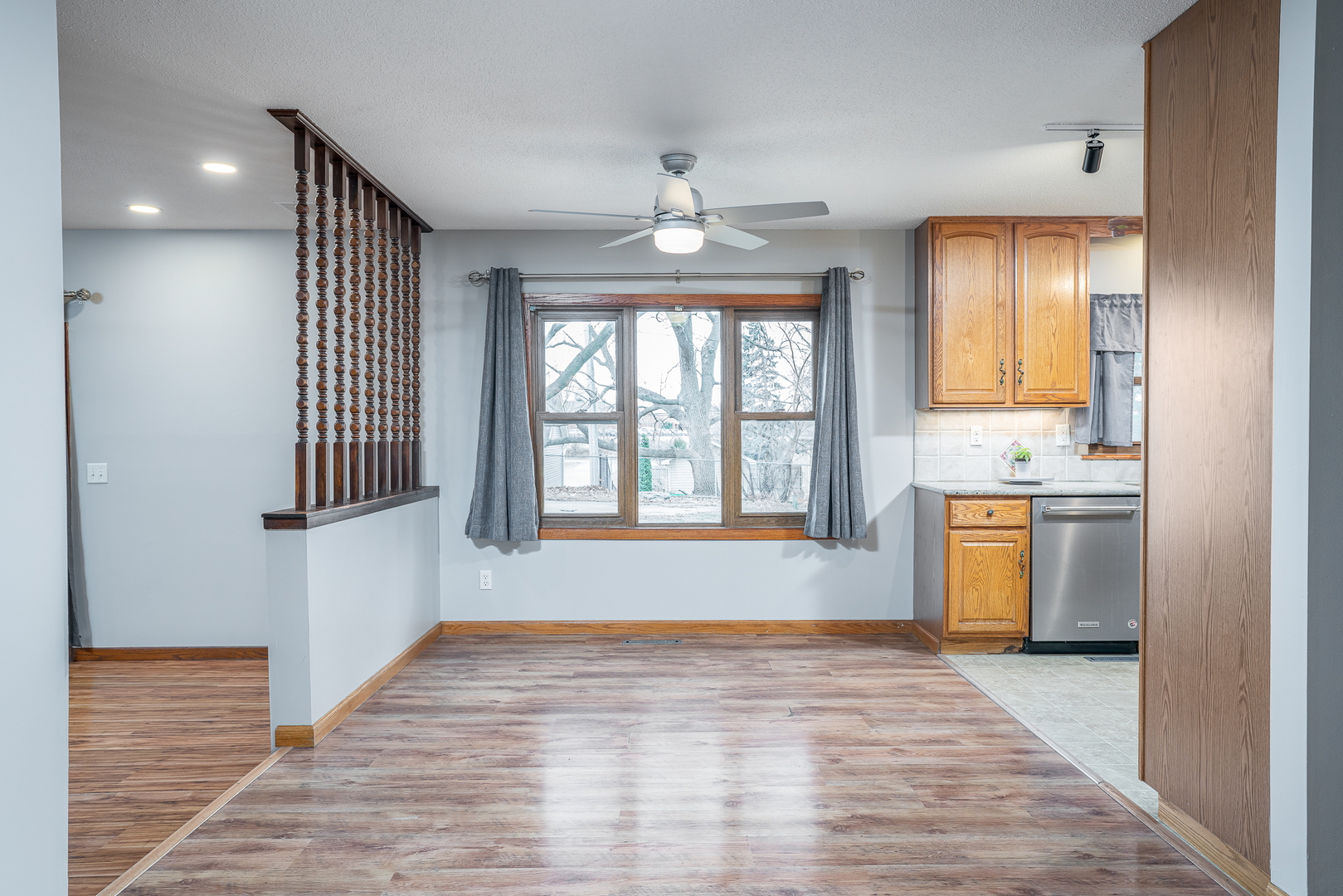 5824 Oakbrook Road Davenport, IA 52806 - Photo 12 of 28 Gallery Image 12
