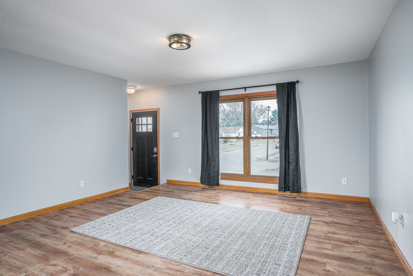 5824 Oakbrook Road Davenport, IA 52806 - Photo 14 of 28 Gallery Image 14