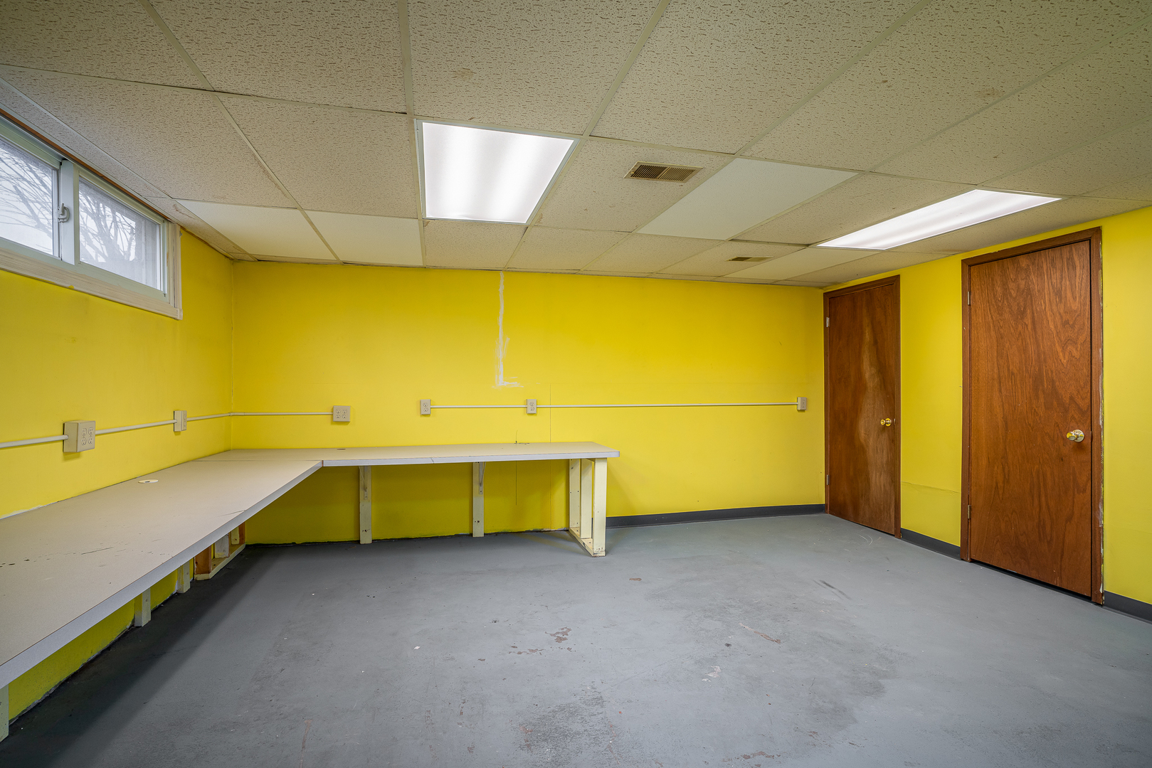 5824 Oakbrook Road Davenport, IA 52806 - Photo 26 of 28 Gallery Image 26