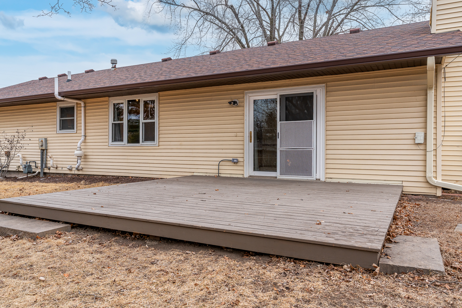 5824 Oakbrook Road Davenport, IA 52806 - Photo 4 of 28 Gallery Image 4