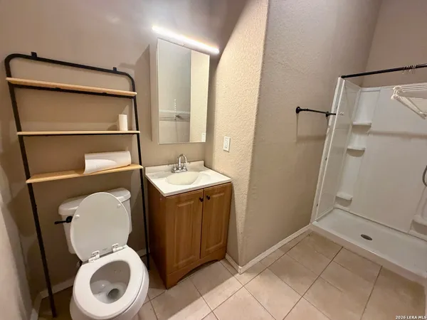 $2,050 | 210 Cadwallader Street, San Antonio, TX 78212