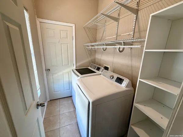 $2,050 | 210 Cadwallader Street, San Antonio, TX 78212