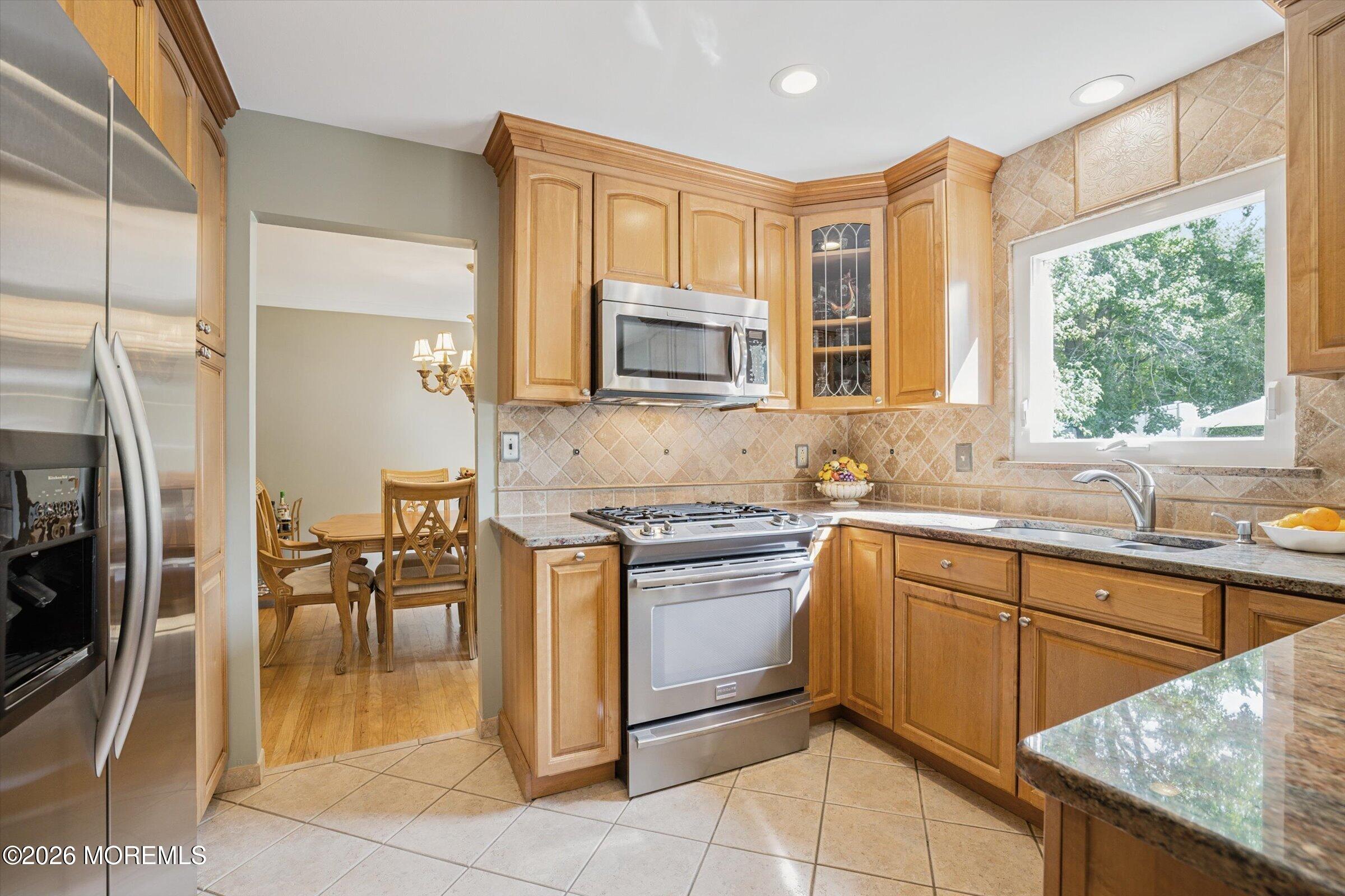 28 Millay Road Morganville, NJ 07751 - Photo 13 of 49 13-28 Millay Rd, Morganville10