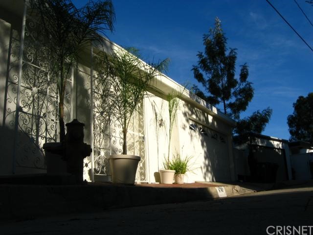 8743 Hollywood Hills Road Los Angeles, CA 90046 - Photo 1 of 1