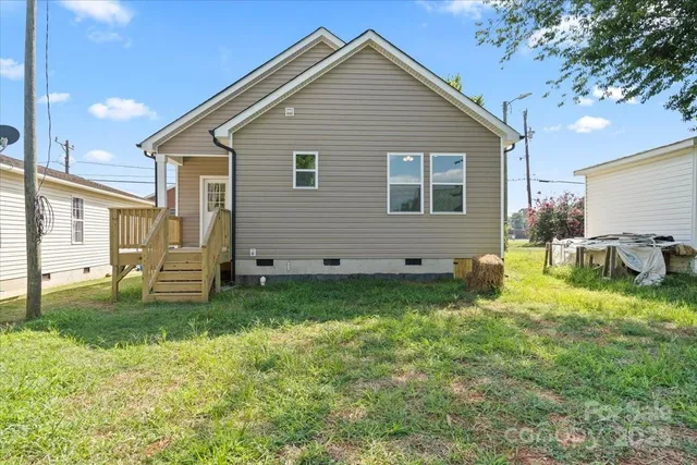 a house view with a garden space