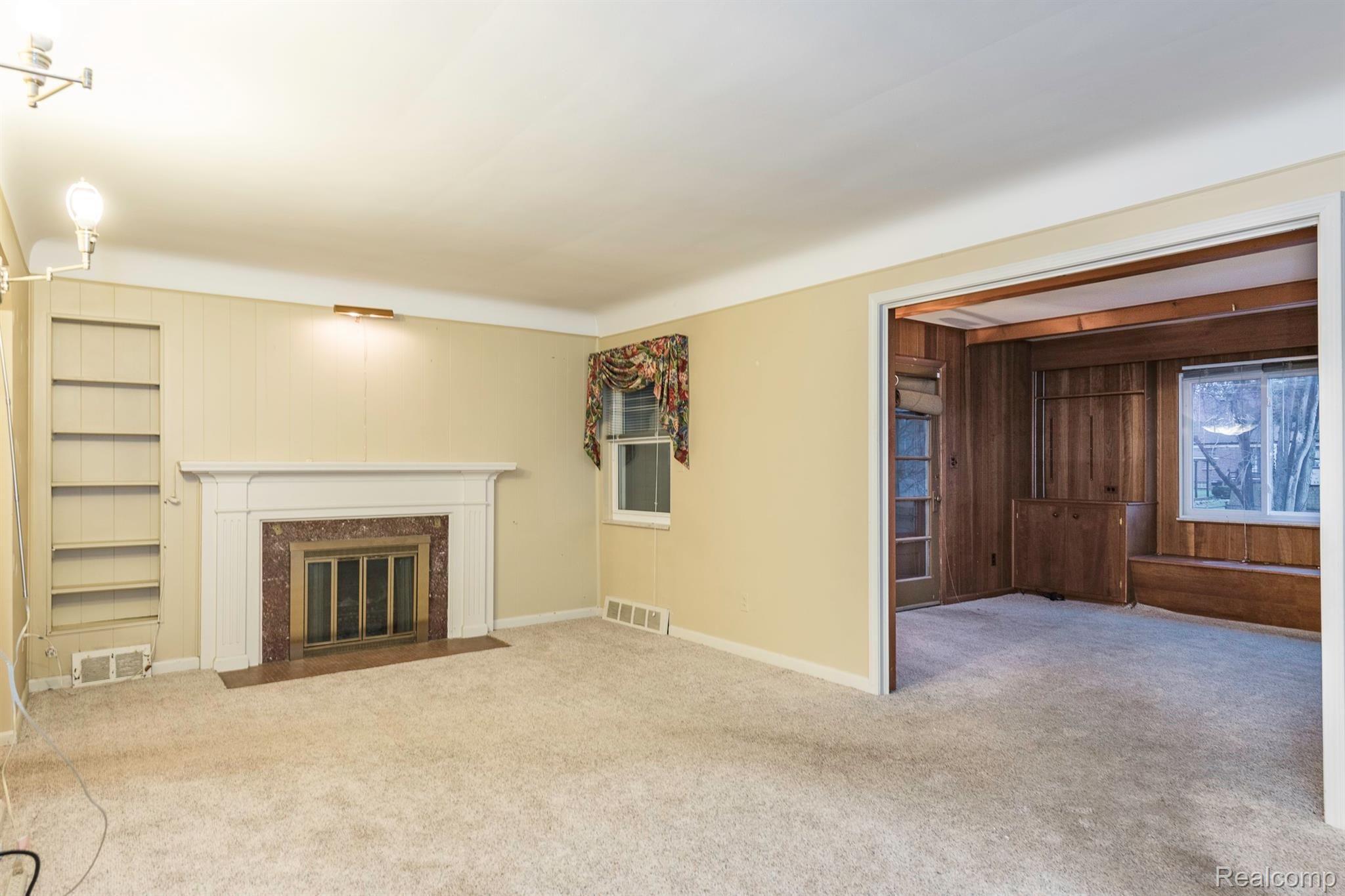 2585 Windemere Road Birmingham, MI 48009 - Photo 5 of 24 DSC_2191.jpg