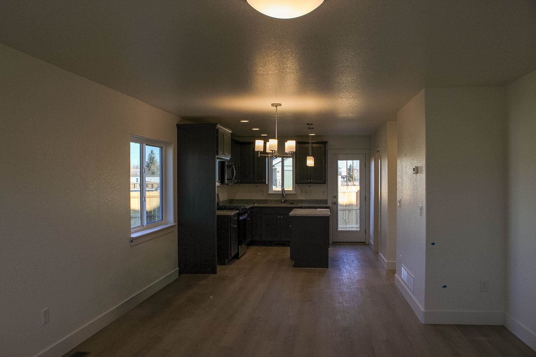 4491 Shale Circle Mills, WY 82644 - Photo 2 of 12