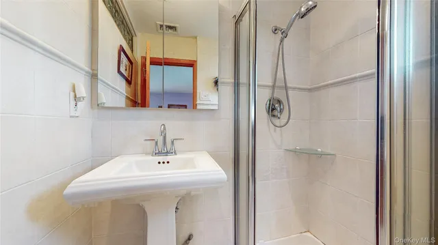 $1,049,000 | 3291 Wolfson Drive, Baldwin, NY 11510