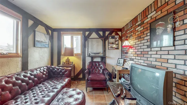 $1,049,000 | 3291 Wolfson Drive, Baldwin, NY 11510