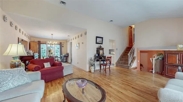 $1,049,000 | 3291 Wolfson Drive, Baldwin, NY 11510