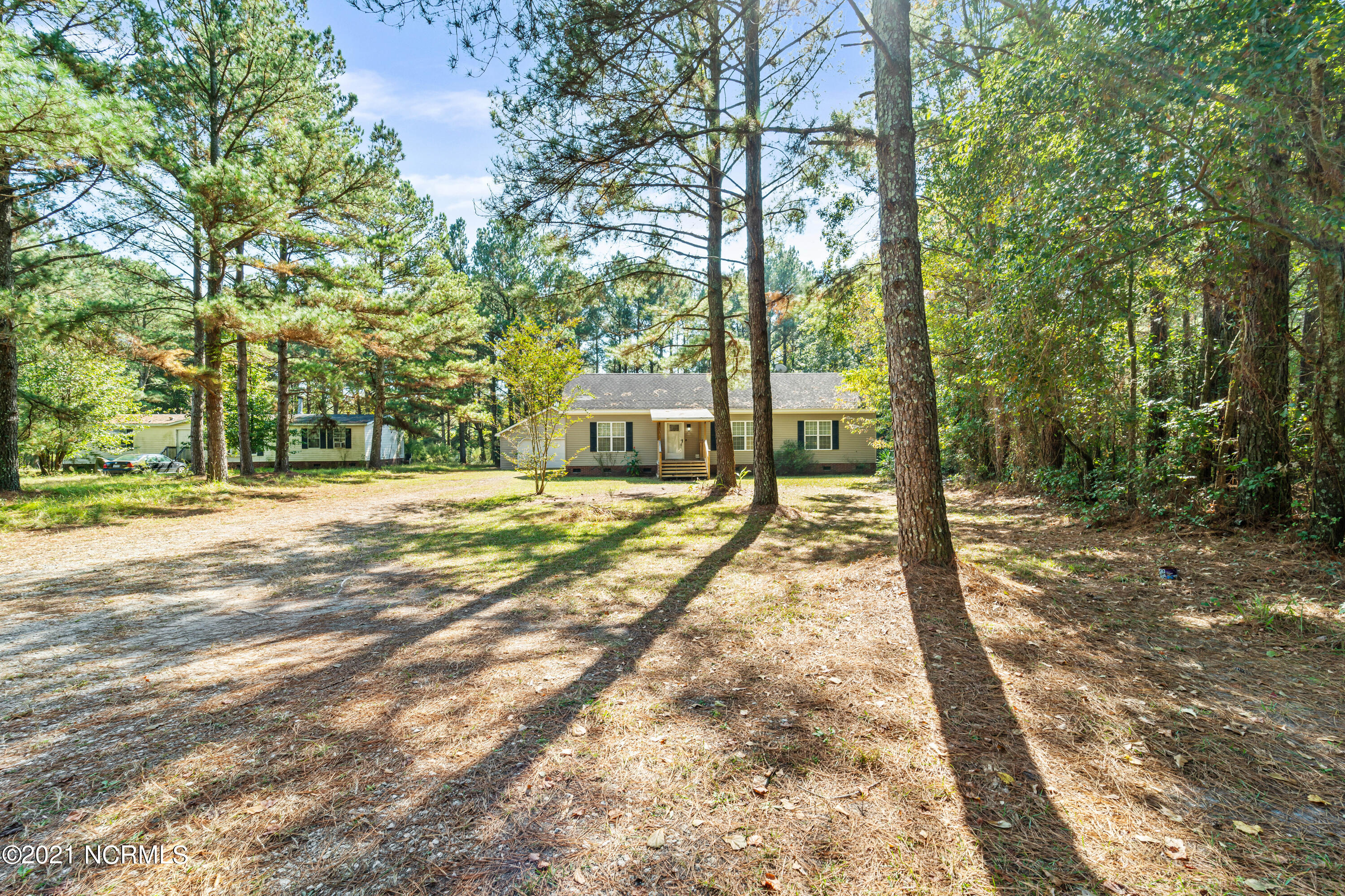 171 Reedy Lane Beulaville, NC 28518 - Photo 4 of 42 DSC02703