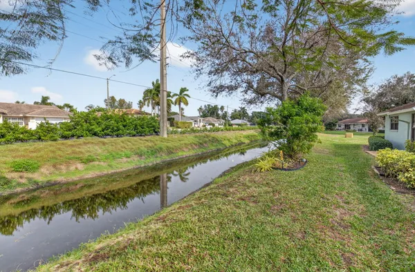 $264,900 | 9825 Tabebuia Tree Drive, Unit A, Boynton Beach, FL 33436