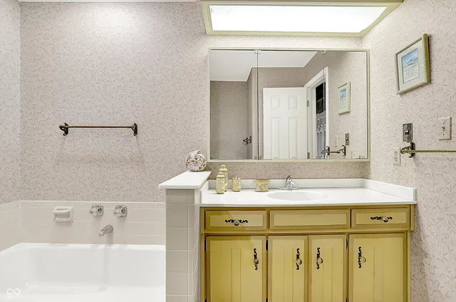 $210,000 | 3628 Woodglen Way, Anderson, IN 46011