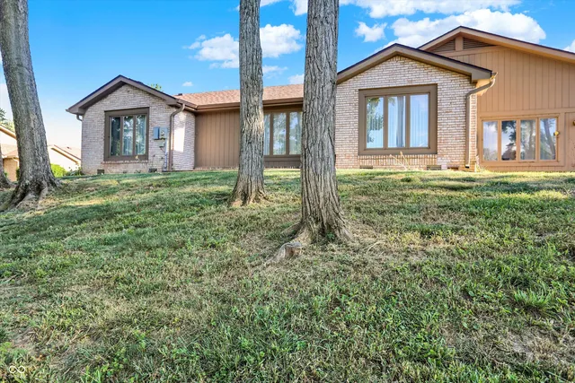 $210,000 | 3628 Woodglen Way, Anderson, IN 46011