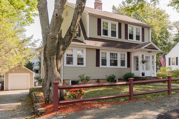 14 Edgemont Road Braintree, MA 02184 - Photo 3 of 25