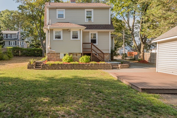 14 Edgemont Road Braintree, MA 02184 - Photo 5 of 25