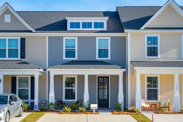 $259,990 | 826 Alma Square Drive, Moncks Corner, SC 29461
