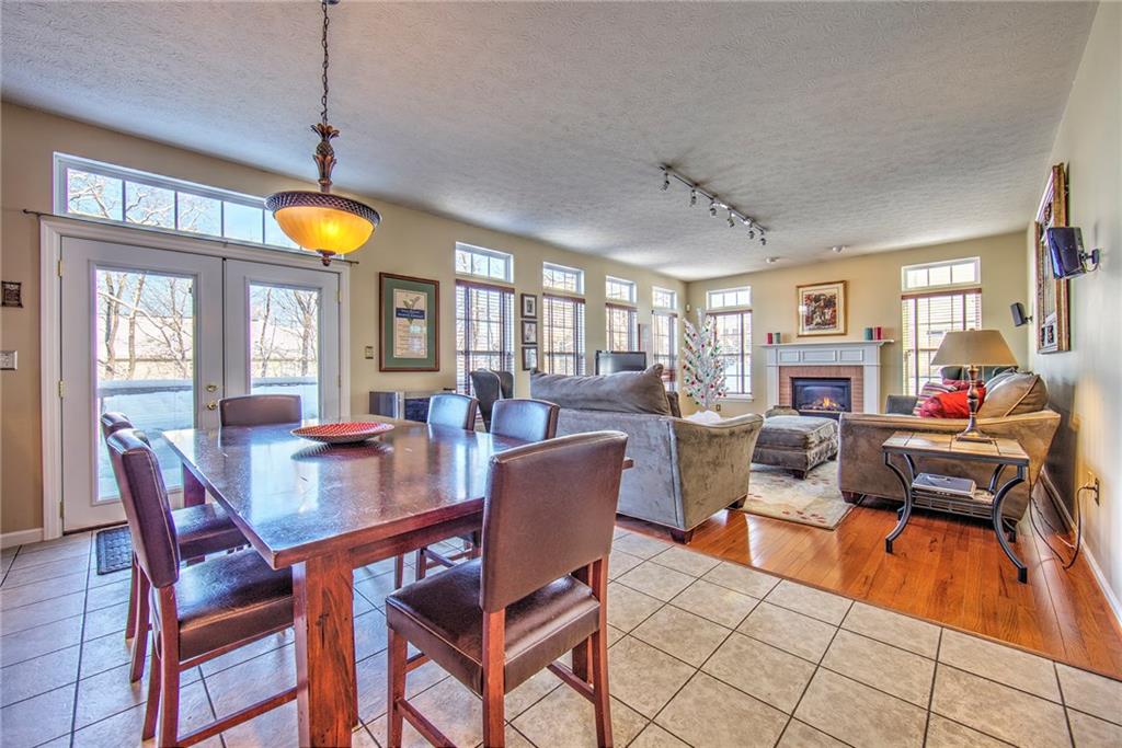 252 Field Club Circle McKees Rocks, PA 15136 - Photo 8 of 24 Family room eating area...