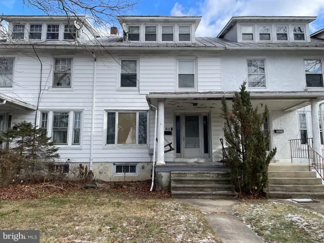 $220,000 | 811 Main Street, Shoemakersville, PA 19555