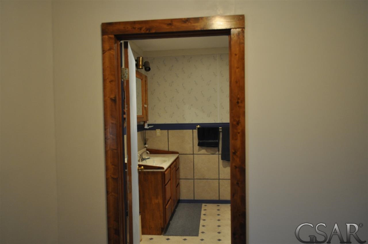 7005 South Vernon Road Durand, MI 48429 - Photo 11 of 29 31217923-10.JPG