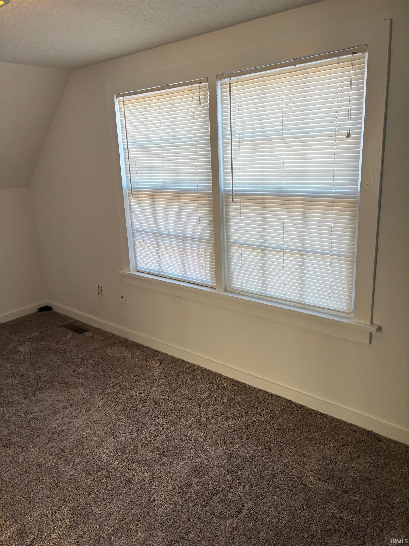 7059 Beal Road Vincennes, IN 47591 - Photo 17 of 27