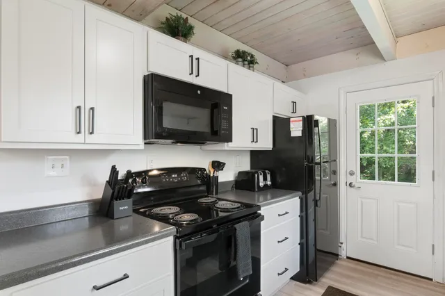 $499,000 | 6 Timberview Road, West Dover, VT 05356