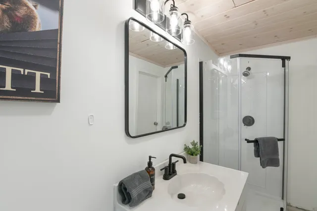 $499,000 | 6 Timberview Road, West Dover, VT 05356