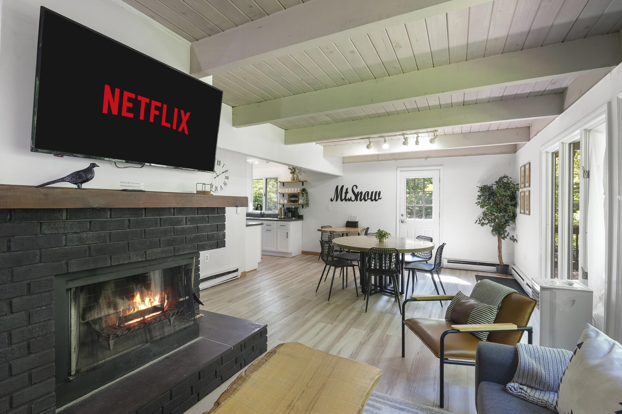 6 Timberview Road West Dover, VT 05356 - Photo 4 of 47