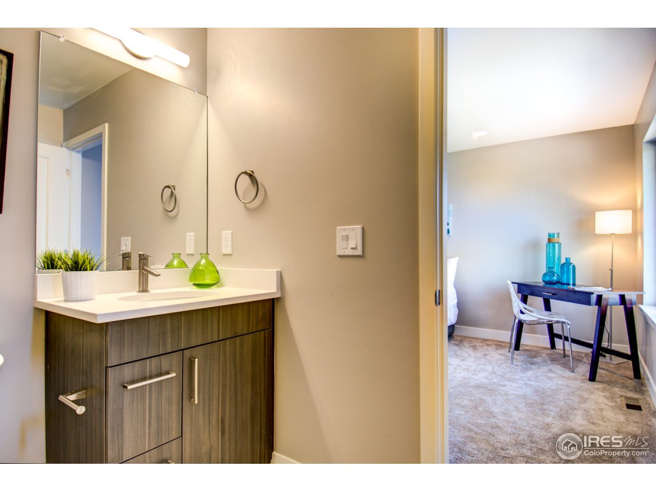 3959 Springleaf Lane Boulder, CO 80304 - Photo 21 of 25 a bathroom with a sink and a mirror