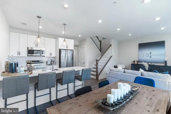 $2,650 | 17 Mainland Road, Unit 116, Harleysville, PA 19438